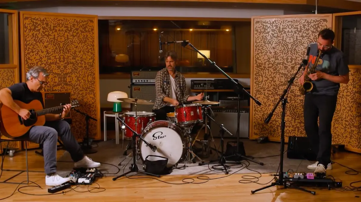 Contemporary Jazz and Experimental Music Landscapes A Comparative Review of Recent Releases from Aaron Irwin Brian Molley and Taupe