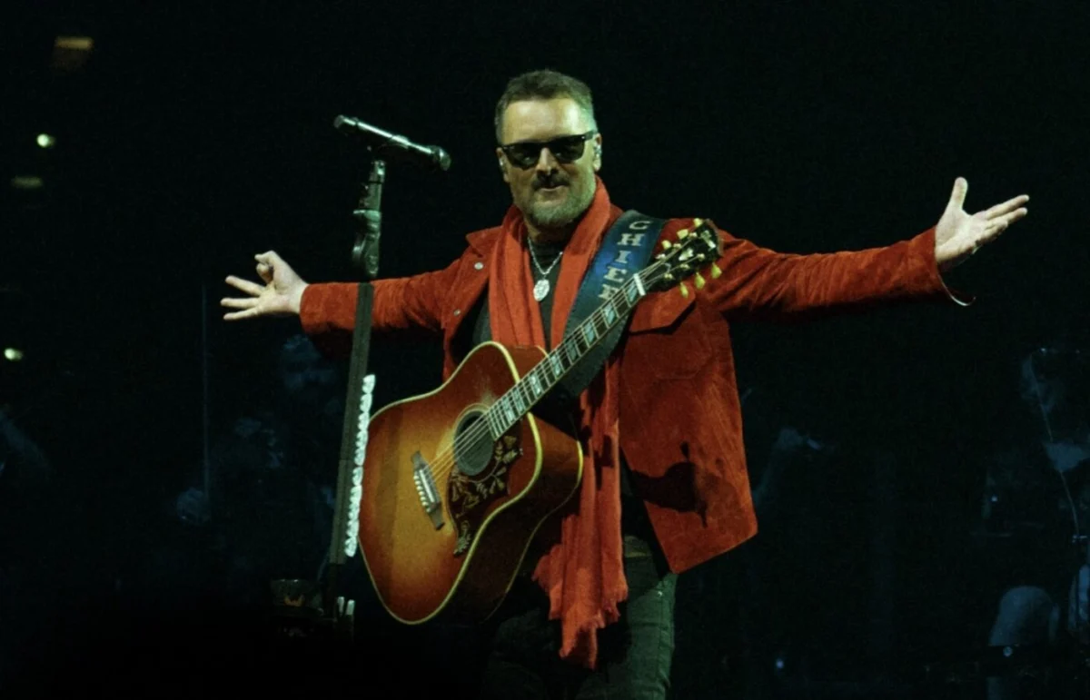 Eric Church Concludes Experimental Free the Machine Tour with Marathon Performance in Tampa Highlighting a Career-Defining Production