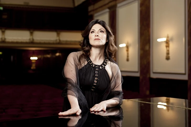 Kristine Opolais Withdraws from Opéra Royal de Wallonie-Liège’s "La Voix Humaine"; Anna Caterina Antonacci Steps In