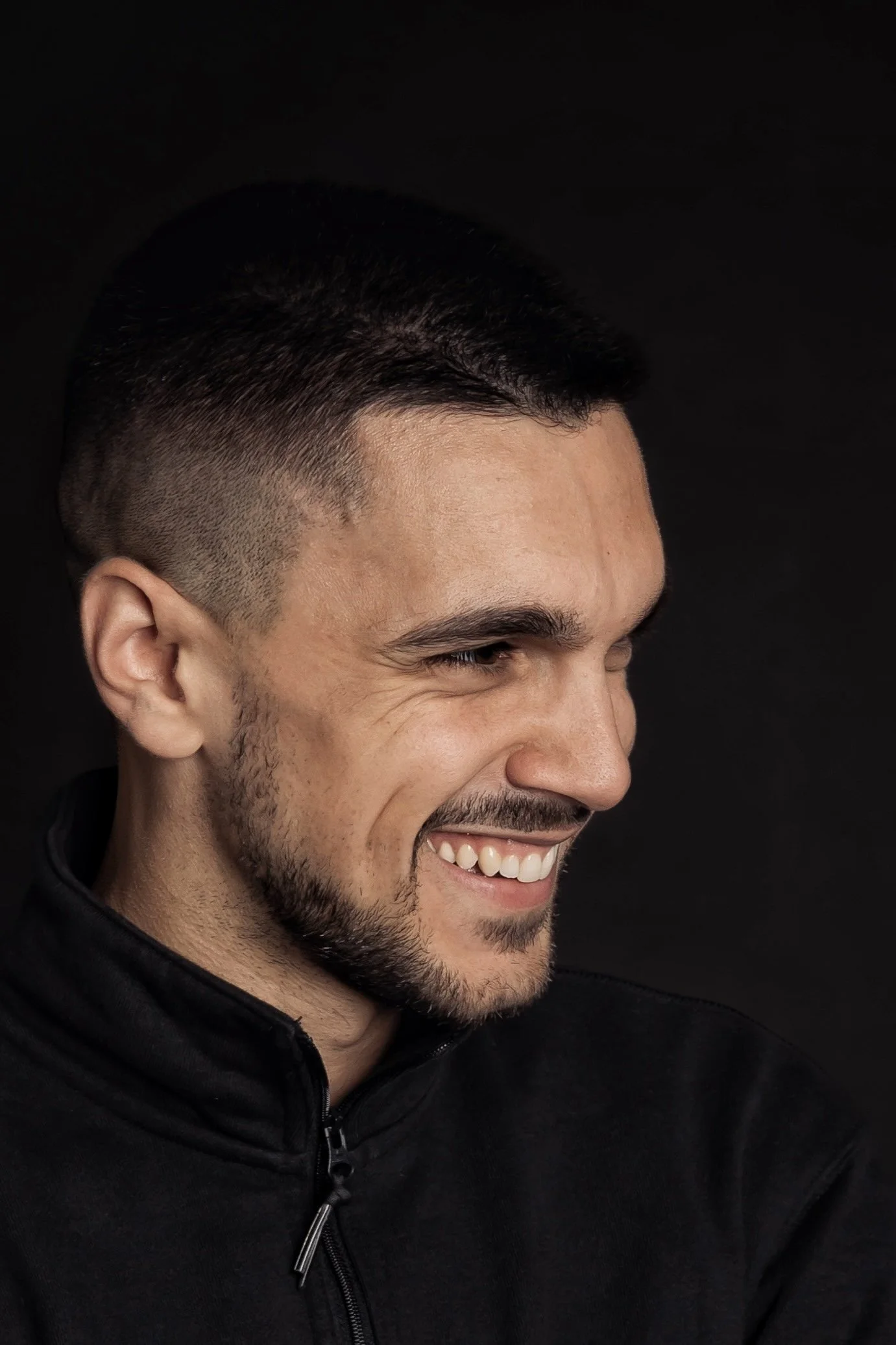 Portuguese Tenor Rodrigo Carreto Joins Tiben Artists for General Management