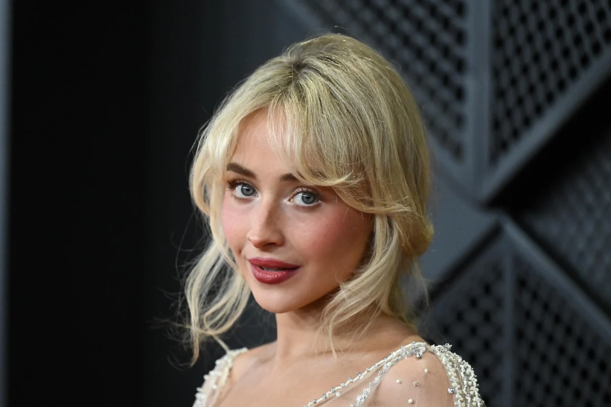 Sabrina Carpenter Addresses Coachella Zaghrouta Incident, Apologizes for Misunderstanding, Sparking Broader Cultural Dialogue