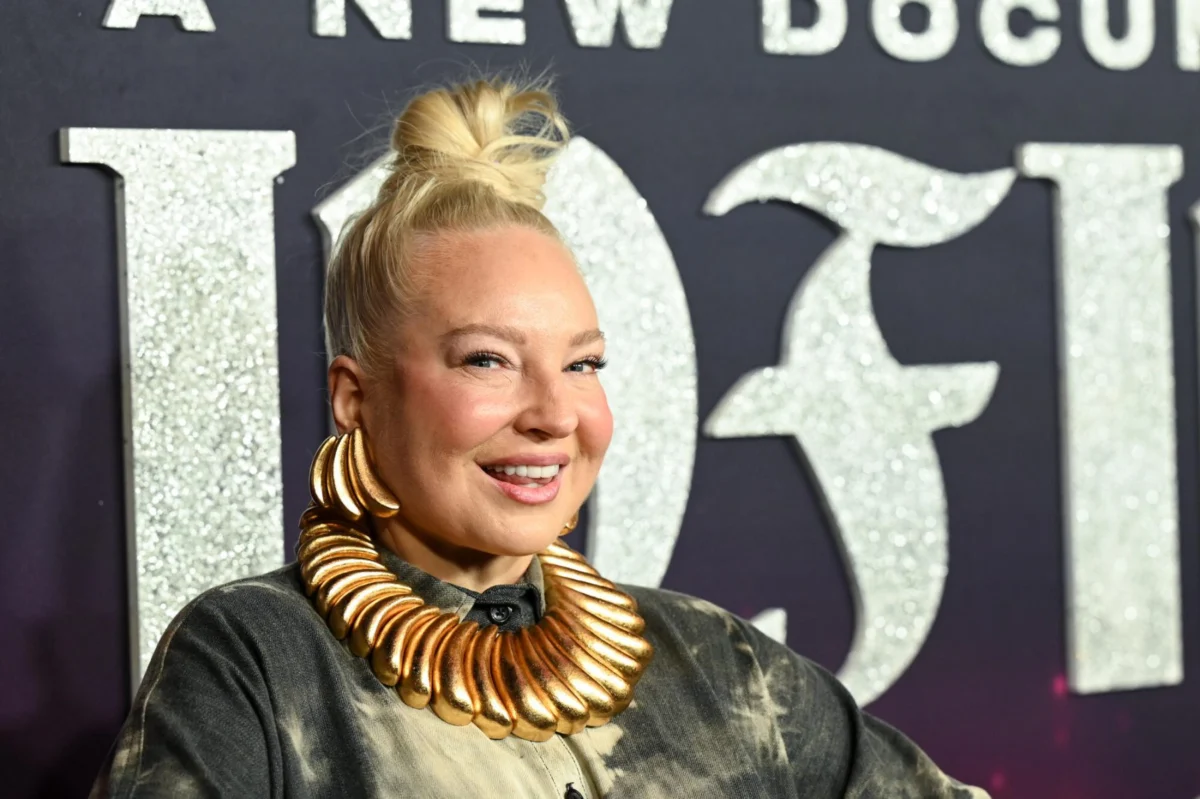 Sia Ordered to Pay Substantial Child Support and Attorney Fees in Finalized Custody Agreement with Estranged Husband Daniel Bernad