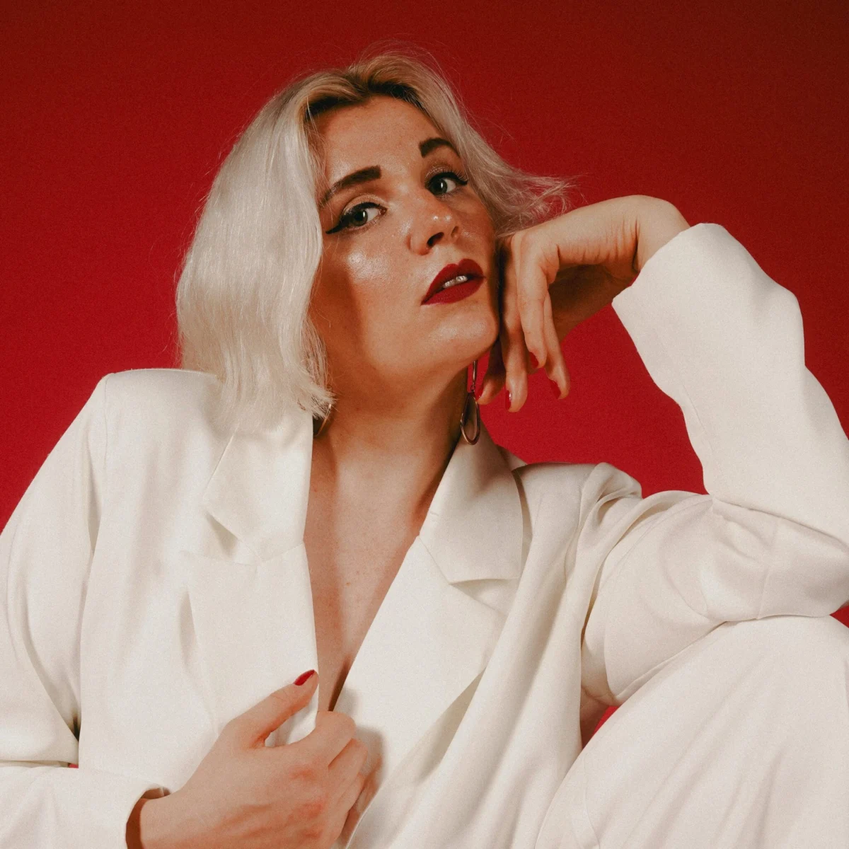 A Night With A Sazerac Rose White’s Sophomore EP Marks a Potent Evolution in Her Artistry