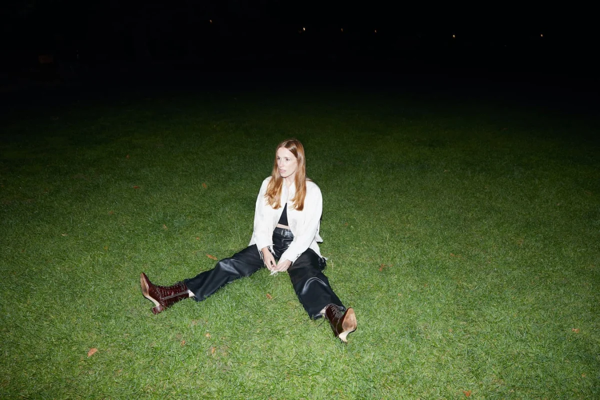 Anna Prior’s "Firefly" EP Ignites a Sonic Exploration of Foundational Influences