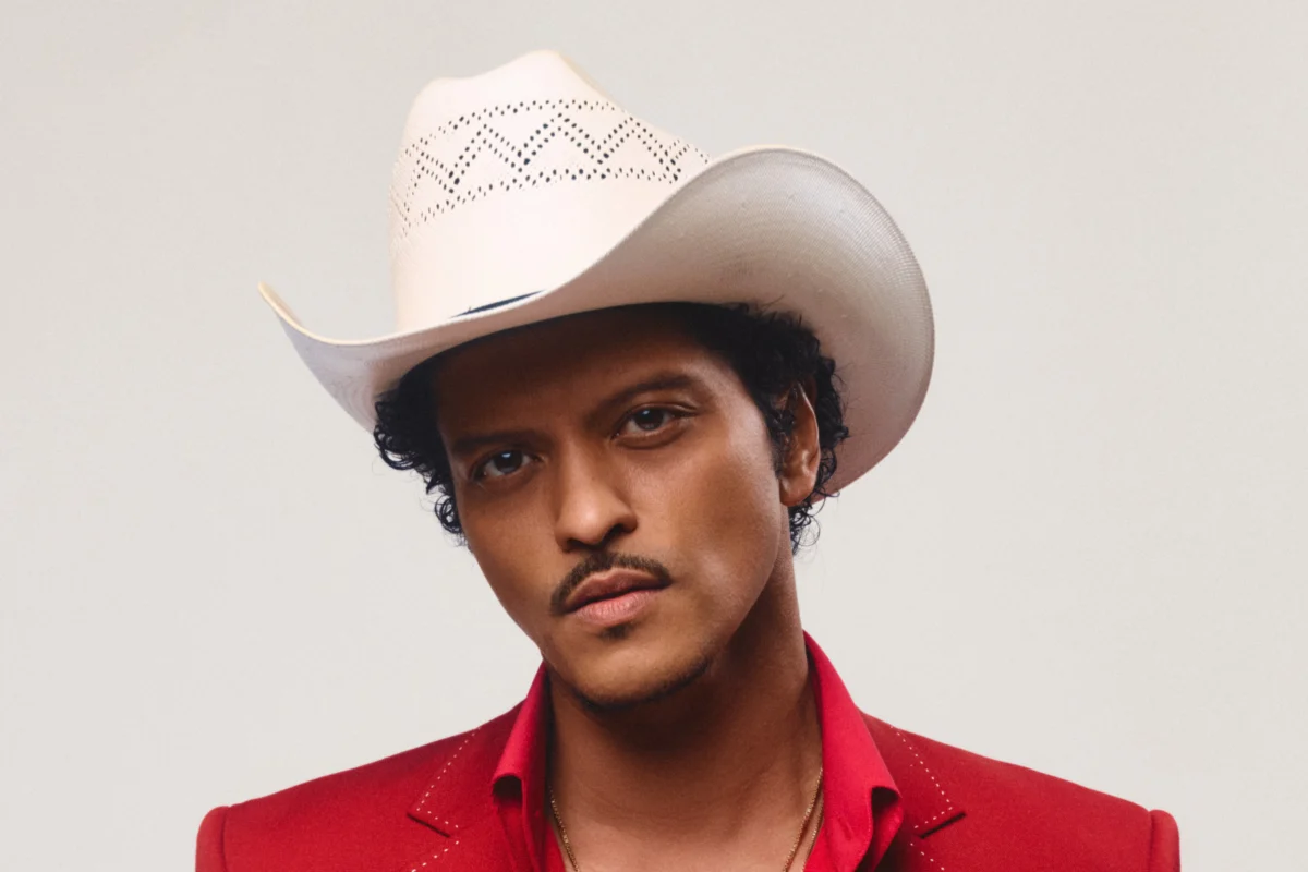 Bruno Mars’ "Lo Arriesgo Todo" Dominates Latin Charts with Historic Debut.