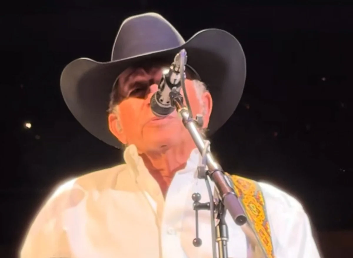 George Strait Solidifies Legacy with Sold Out Austin Residency as Viral Performance of The Chair Captivates Global Audience