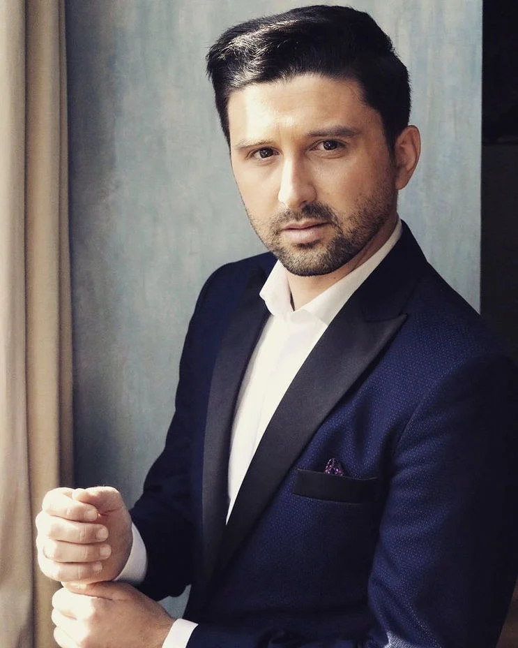 Tenor George Várban Joins Ben Artists Management Roster