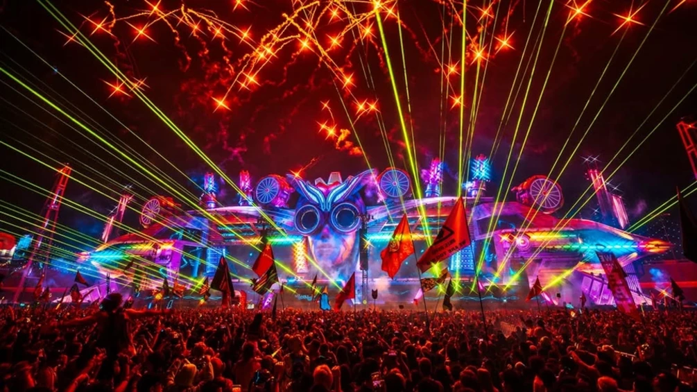Watch EDC Las Vegas 2026 sets from Hardwell, Underworld, more