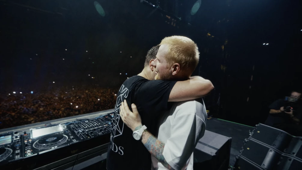 Watch Martin Garrix and Ed Sheeran’s b2b set in Santiago, Chile.