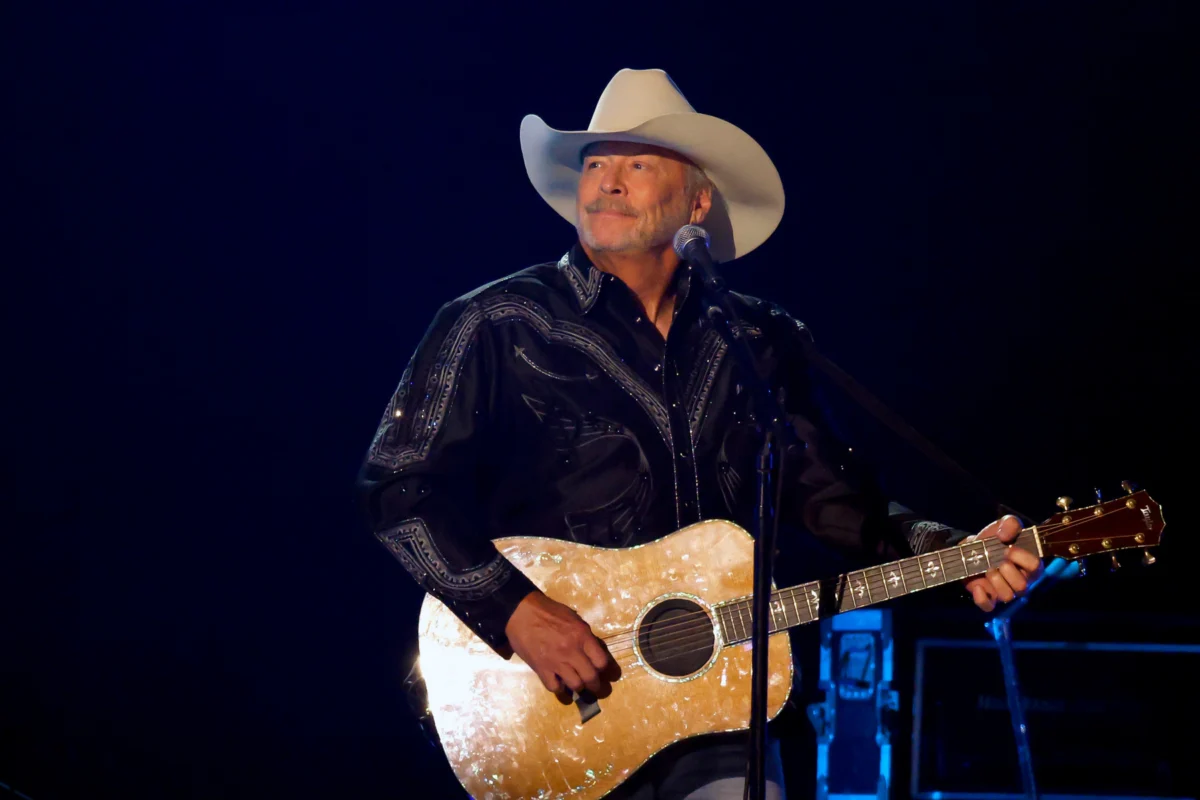 Alan Jackson Bids Farewell to Concert Stage in Nashville Finale, Cementing Legacy in Country Music