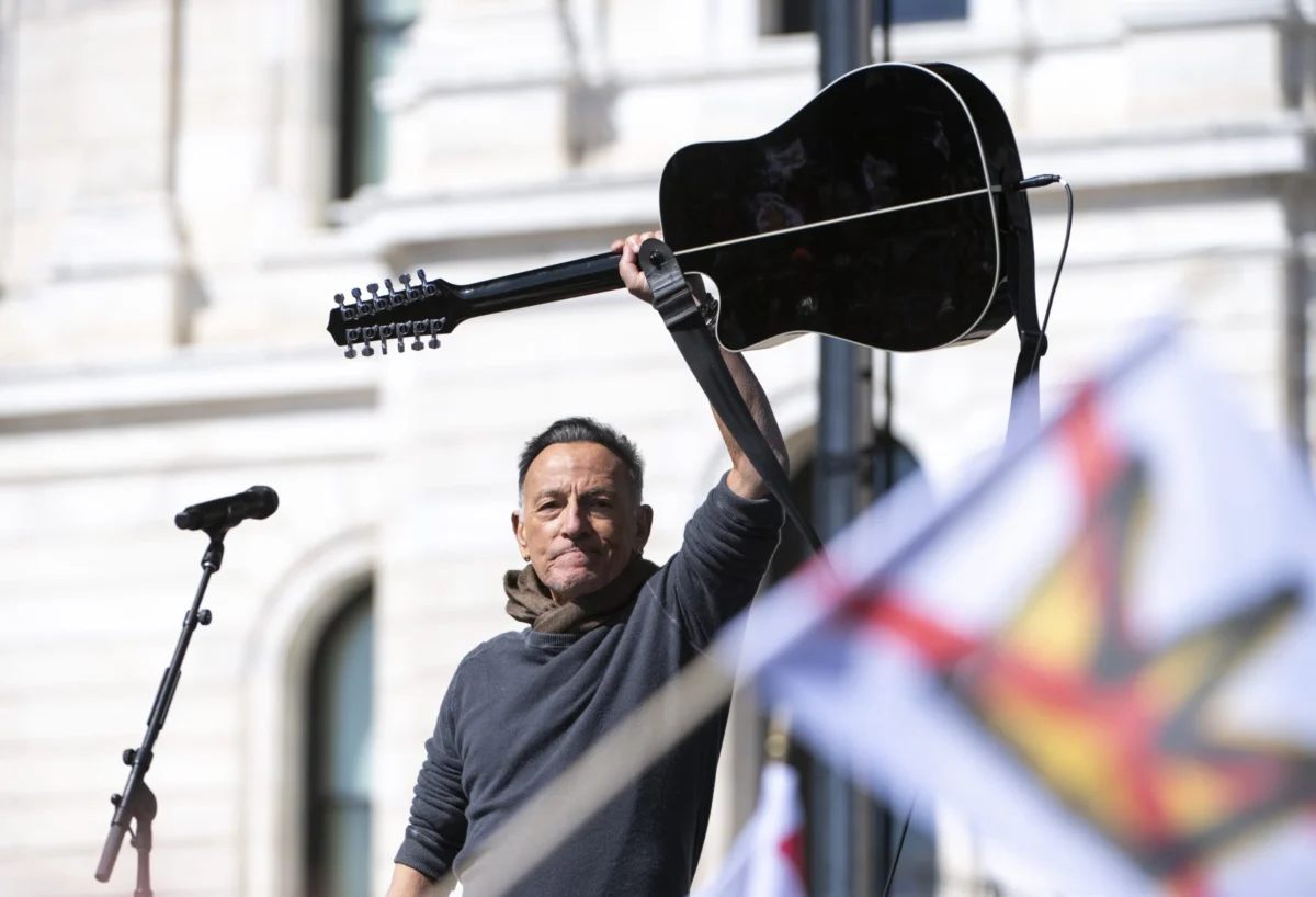 Bruce Springsteen Honored with Harry Belafonte Voices for Social Justice Award at Tribeca Festival