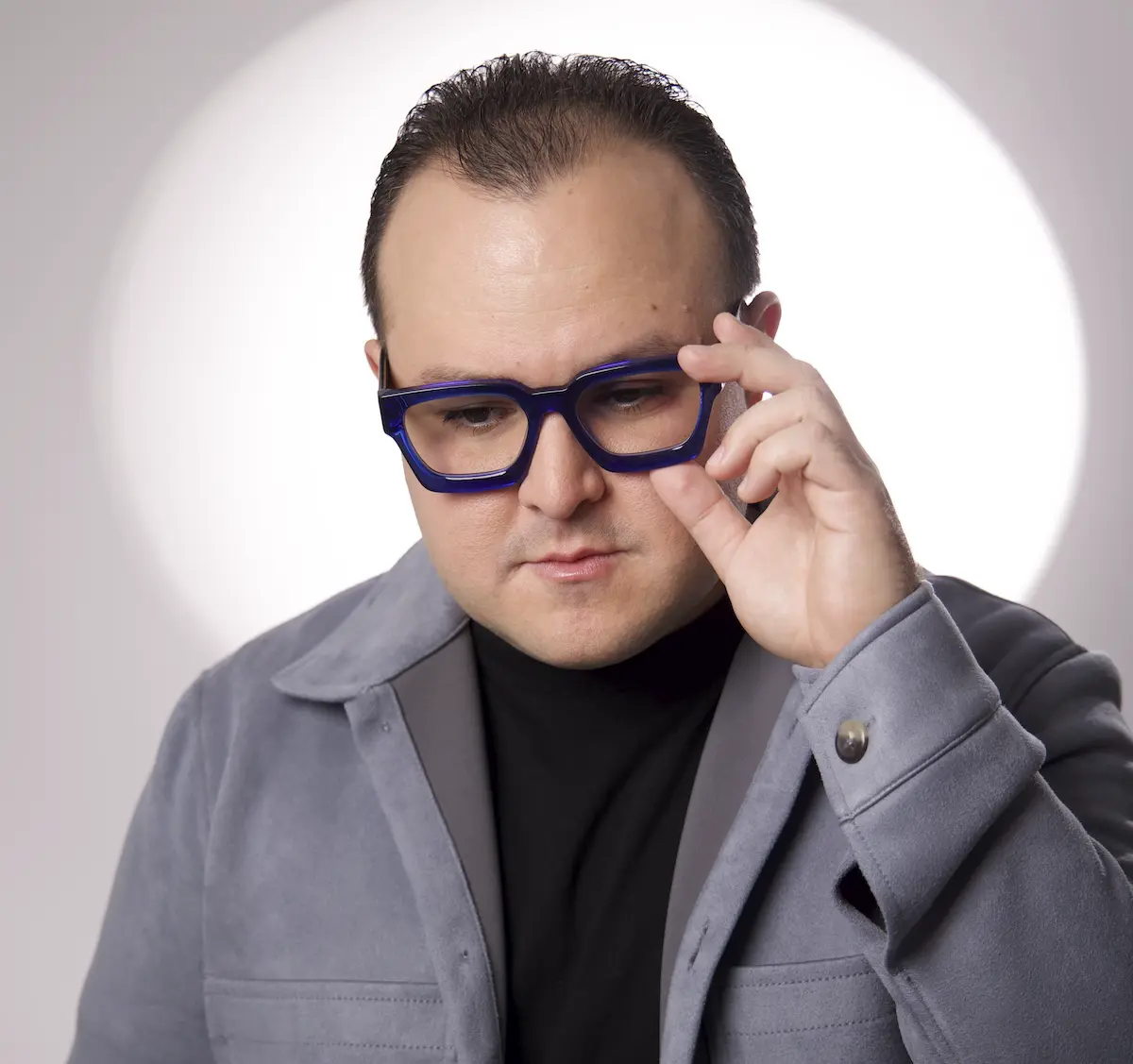 Contemporary Jazz Landscapes Kemuel Roig The Phoenix Trio and Matthew Stevens Redefining the Modern Sound