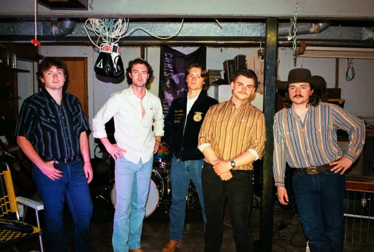 Low Gap Sustains Appalachian Country Momentum with New Single Timmy Following Success of Debut Album Geneva