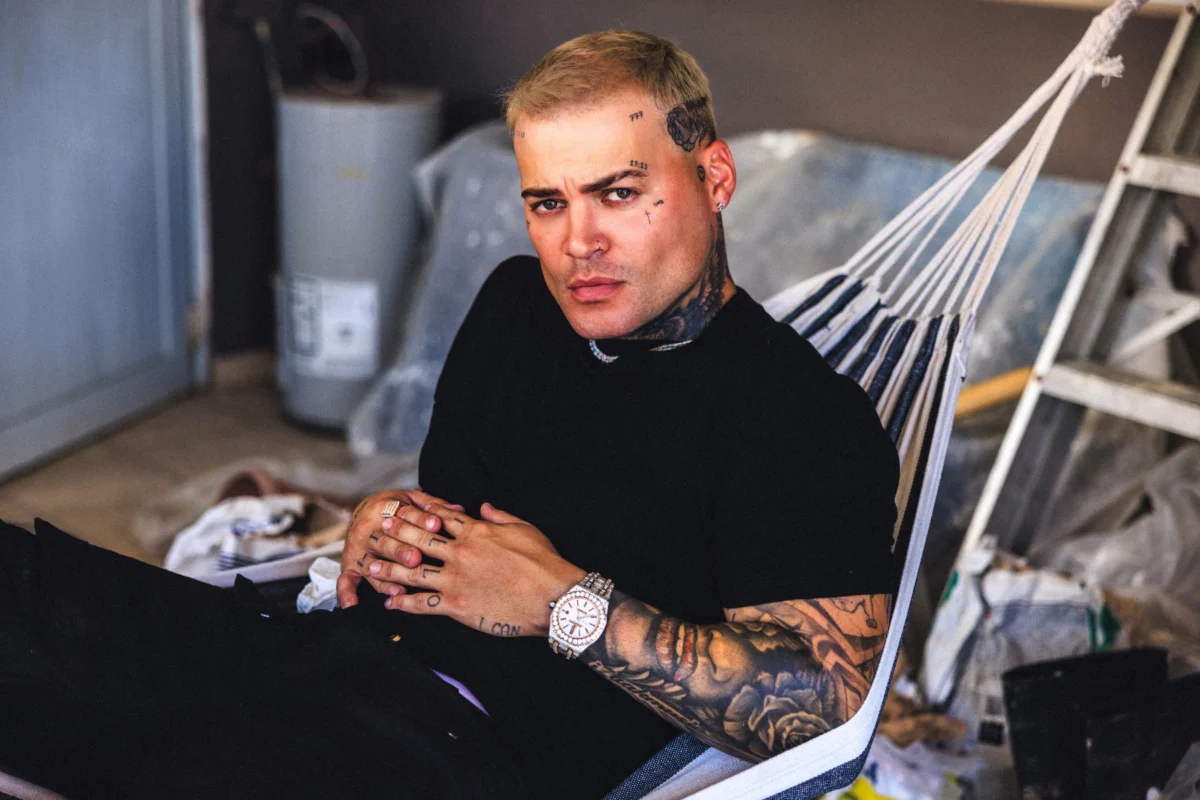 Puerto Rican Songwriter iZaak Transitions to Center Stage with Debut Studio Album Millito and Star Studded Collaborations