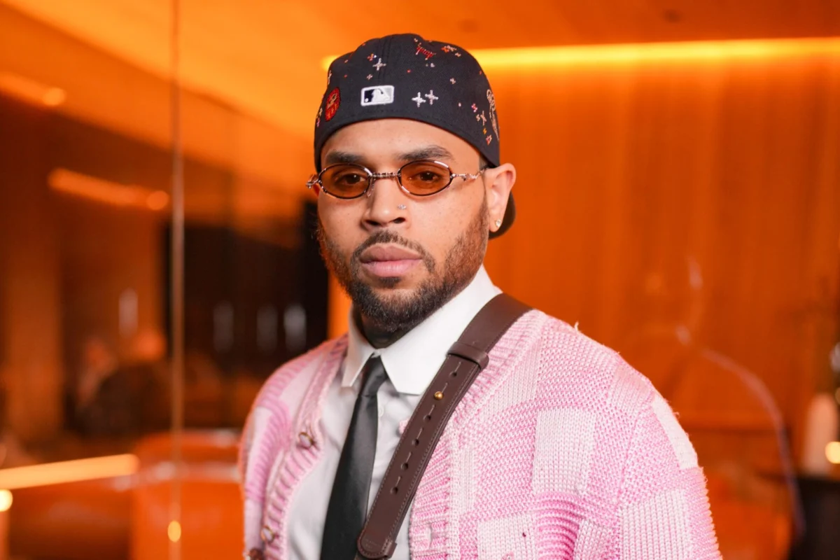 Chris Brown Pleads Guilty to Affray in London Nightclub Incident, Avoiding More Severe Charges