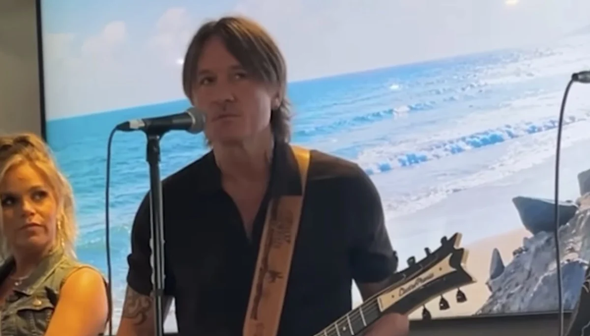Keith Urban Navigates Tough NYC Ferry Audience During Impromptu Yacht Rock Performance to Promote New Album Flow State