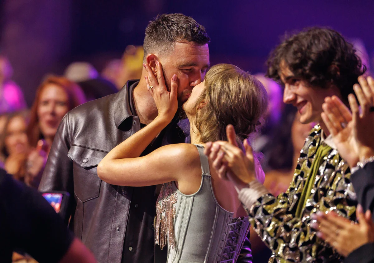 Taylor Swift & Travis Kelce Are Married