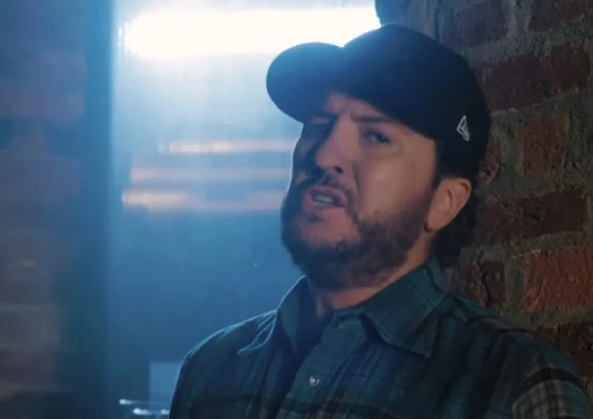 Luke Bryan Addresses Viral Social Media Trolls and the Fart Goes the Butt Meme Following the Release of His Latest Album Signs