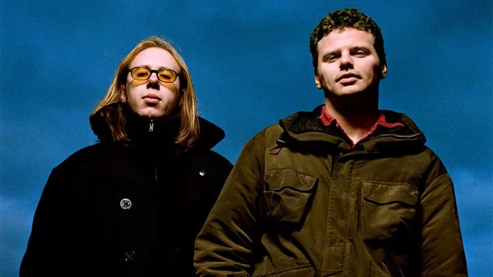 The Chemical Brothers Let Forever Be music video featuring Noel Gallagher remastered in 4K