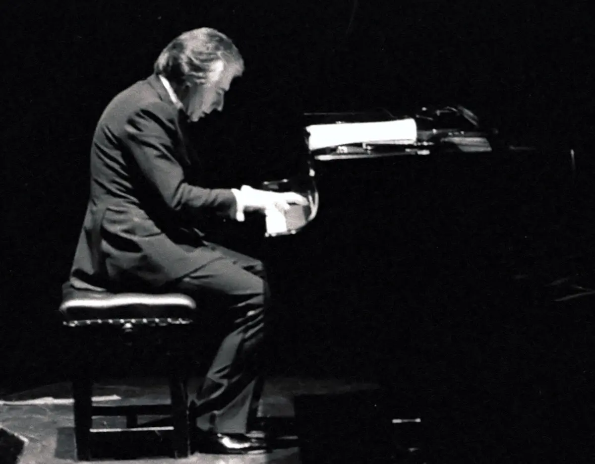 The Evolution of Jazz Scoring in Cinema and the Changing Landscape of Modern Music Performance