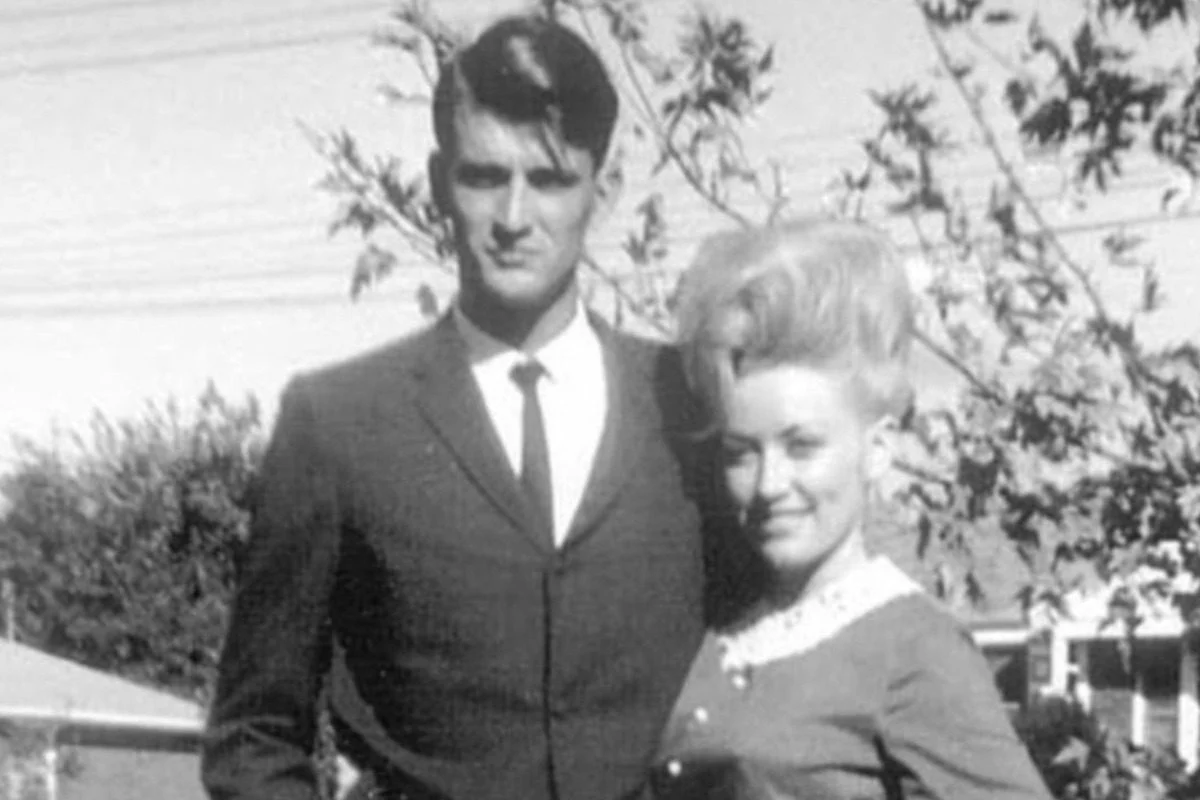 The Extraordinary Lifelong Partnership Behind Dolly Parton And Carl Dean