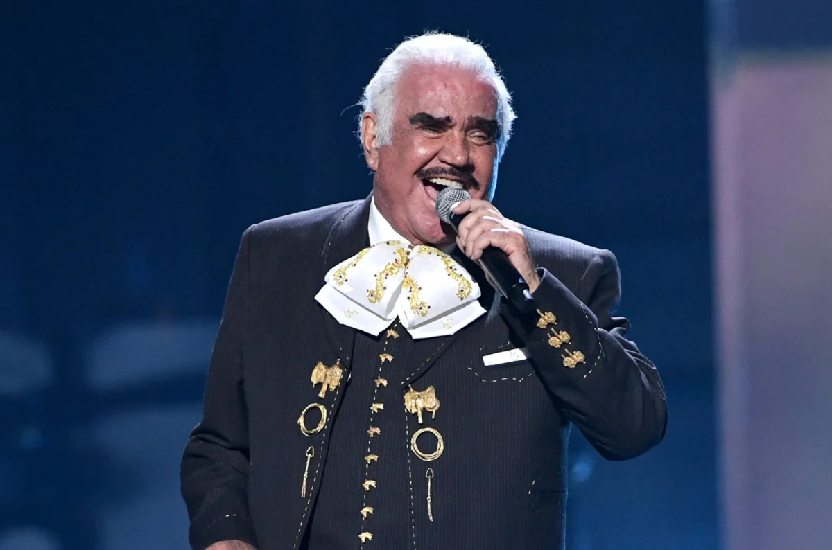 Tributo al Rey con Banda Grandes Duetos Vol. 2 Continues Vicente Fernandez Musical Legacy