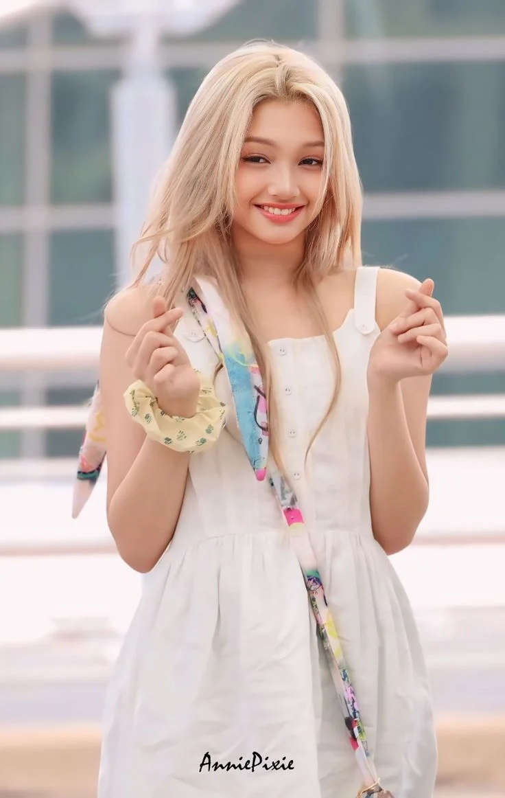 UNIS Member Gehlee Returns to the Philippines Following Group Disbandment and Final Musical Release