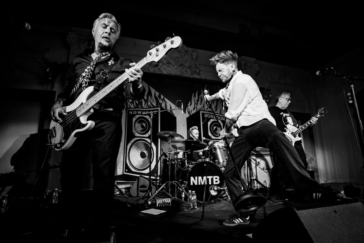 Frank Carter Ejects Audience Member from Sex Pistols Concert in Denver Following Dispute Over Women-Only Mosh Pits