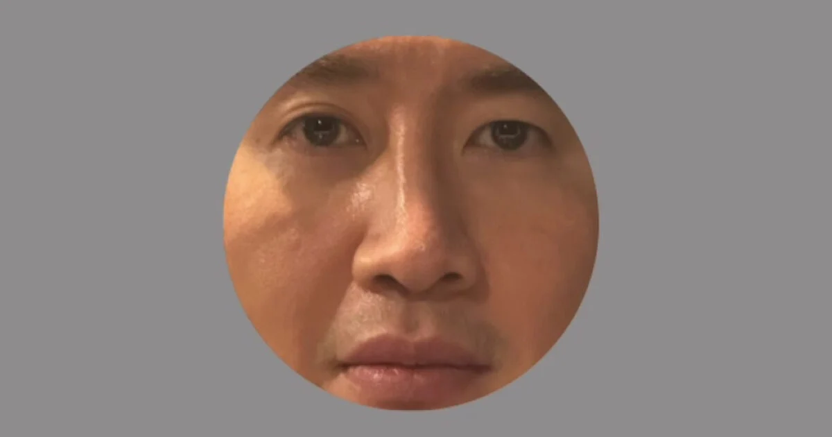 Lee Kwang Soo faces backlash over boundary-crossing fan interactions on private messaging platforms as netizens call for improved digital etiquette