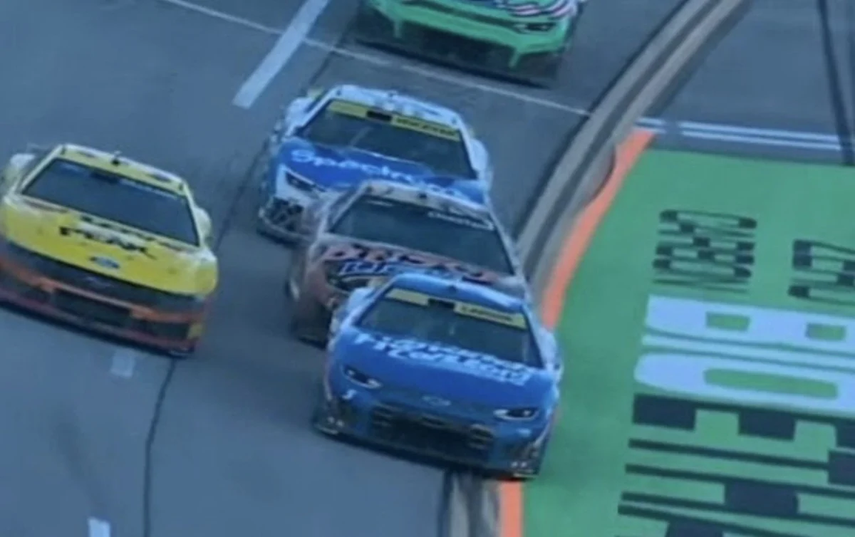 NASCAR Faces Scrutiny Following Controversial Finish and Yellow-Line Officiating at Talladega Superspeedway